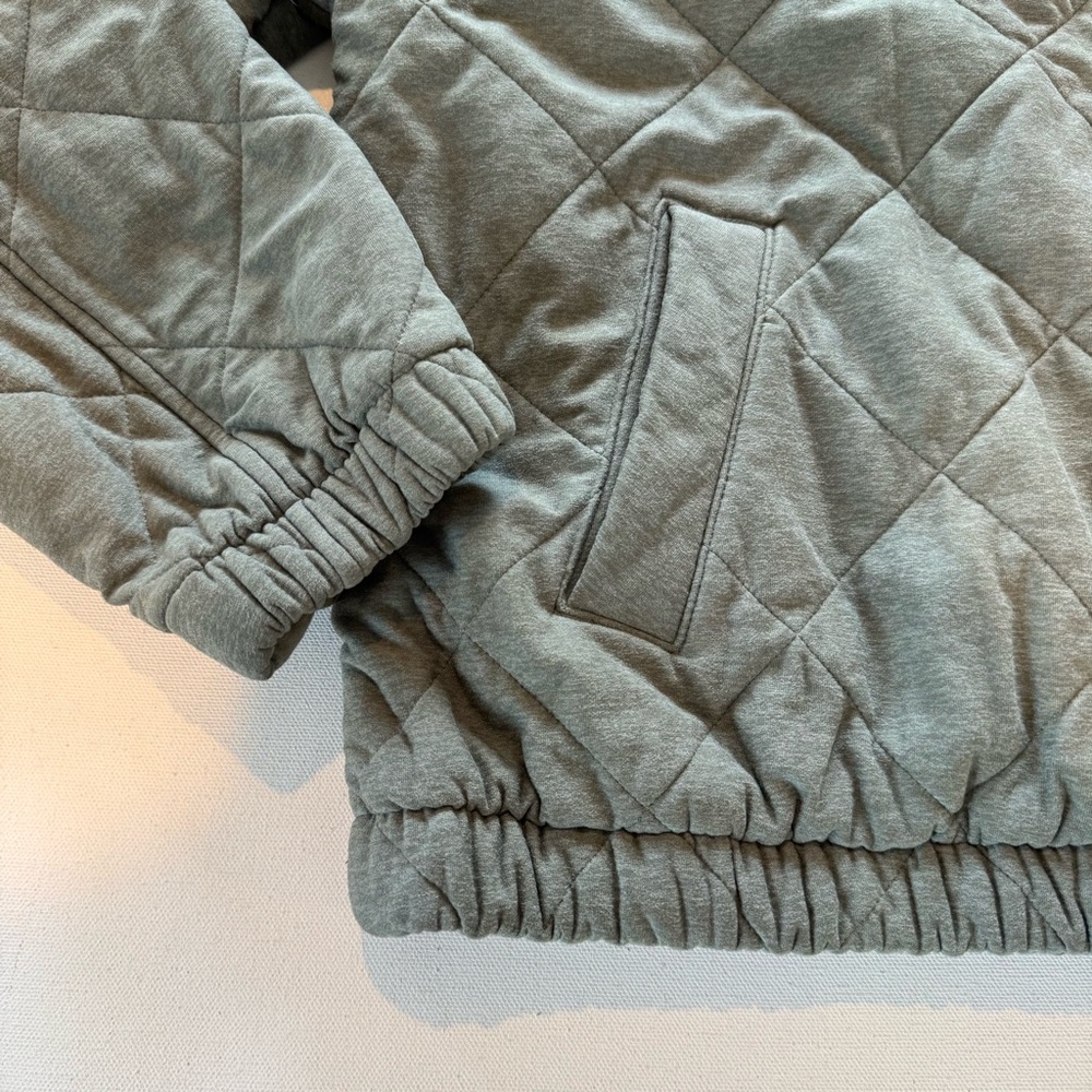VUORI Halo Insulated Jacket Women’s Large Pistachio Green Quilted Primaloft - Picture 9 of 16